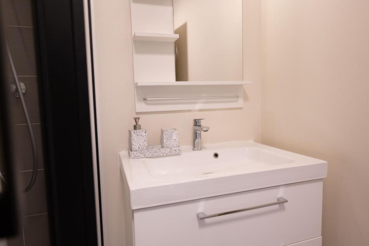Machouart Le Duplex -Parking Gratuit Equipee Commodites- Apartman Aubervilliers Kültér fotó