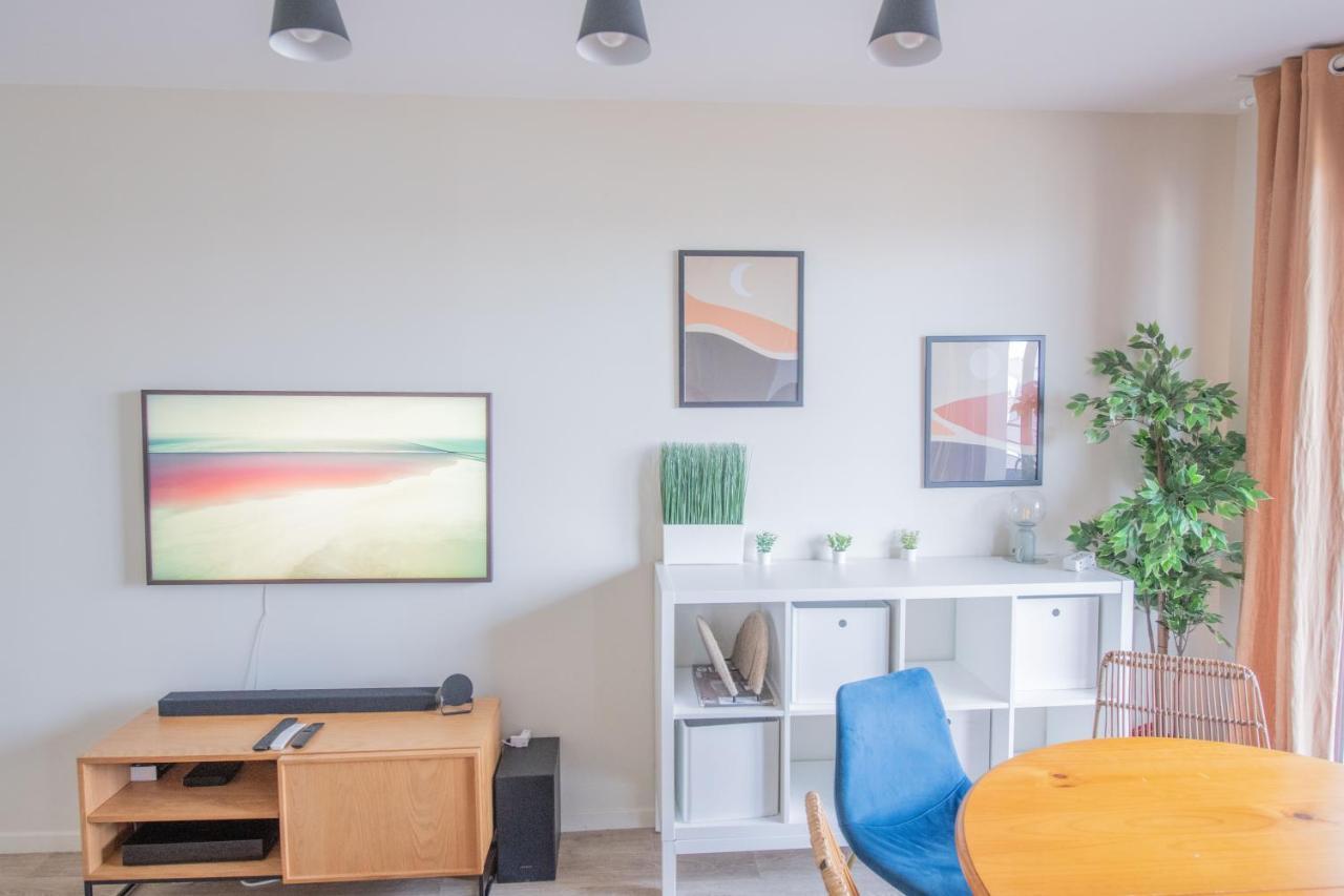 Machouart Le Duplex -Parking Gratuit Equipee Commodites- Apartman Aubervilliers Kültér fotó